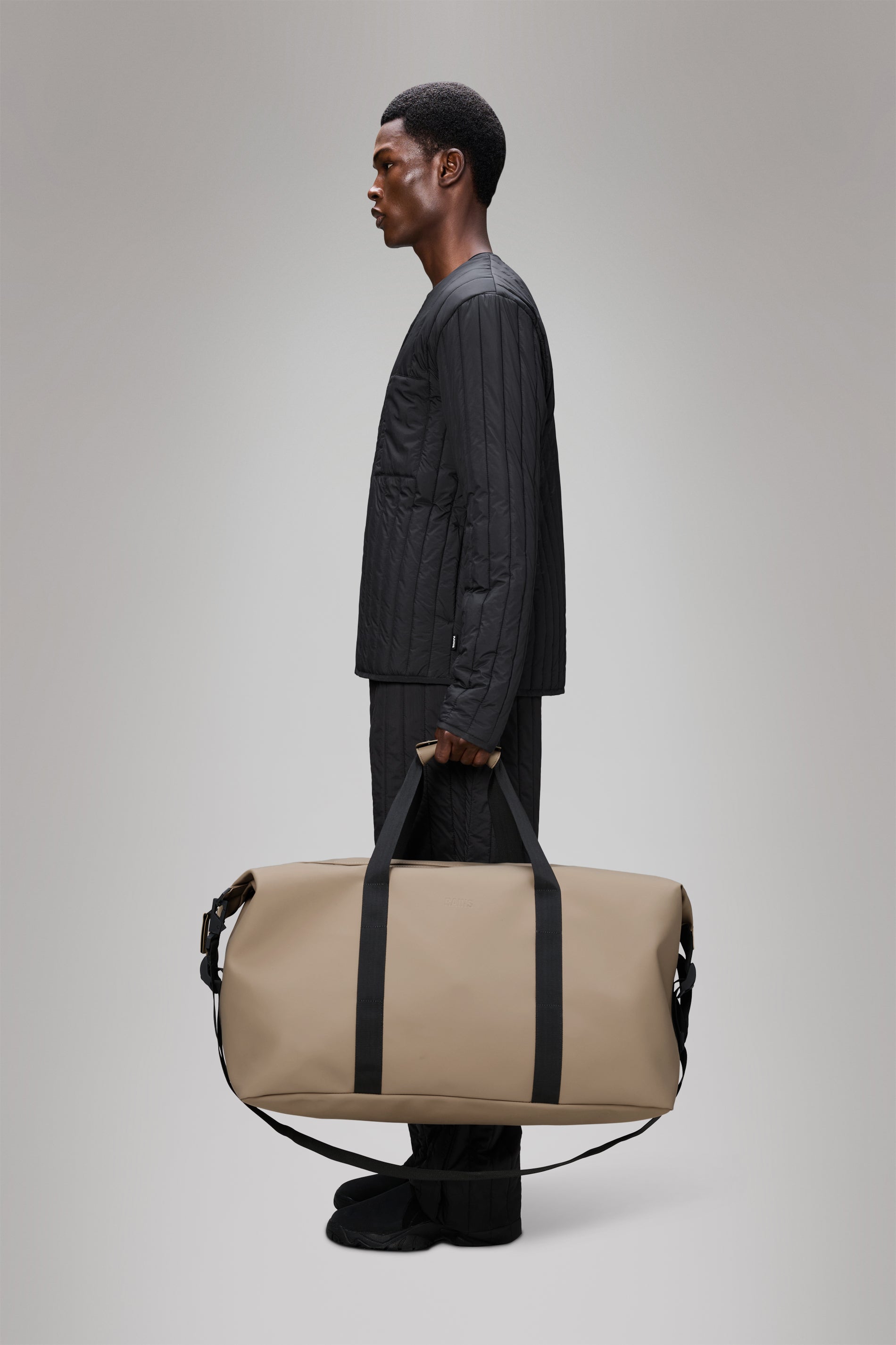 RAINS Hilo Weekend Bag Large Beige 47L H40 x D27 x W70 cm Weekender